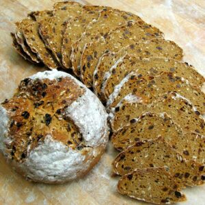 Picture of a loaf and slices of soda bread